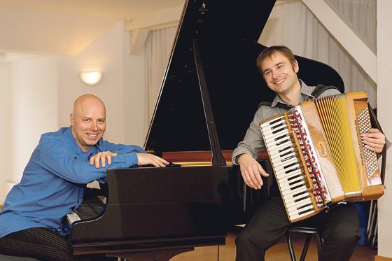 Das Duo Gruber & Eschke wird am 21. Januar um 16 Uhr im Bürgerhaus Römerschanz spielen. 	Foto: VA