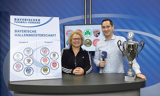 Karin Mayr vom Verbands-Frauen- und Mädchenausschuss des Bayerischen Fußball-Verbandes (BFV) freut sich auf spannende Fußball-Partien.	Foto: BFV