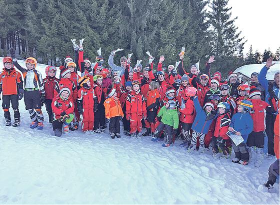 Die besten Skifahrer des Landkreises maßen beim Landkreiscup in St. Johann ihre Kräfte und ihr Können.	Foto: TSV