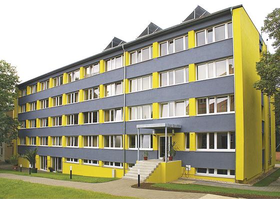 Kann das Beispiel für Erding sein? In Bautzen ist das 2011 neu renovierte Lehrlingswohnheim in der Trägerschaft des Landkreises. 	Foto: Landratsamt Bautzen