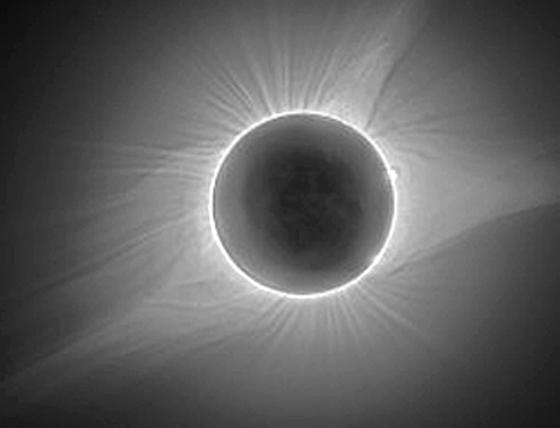 Bild der Sonnenfinsternis in den USA. 	Foto: Bernd Gährken