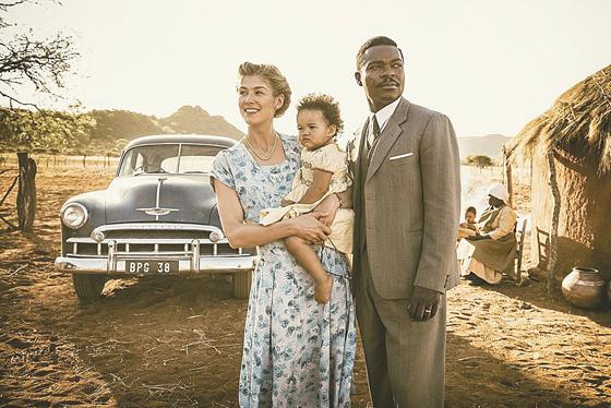 Ruth und Seretse trotzten mit ihrer Heirat ihren Familien, der Apartheid und dem britischen Empire.	Foto: VA
