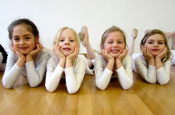 die Ballettschule freuen sich über neue Schülerinnen und Schüler.	Foto: privat