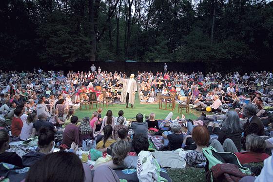 Ein ganz besonderes Erlebnis ist das Münchner Sommertheater im nördlichen Englischen Garten.	Foto: VA