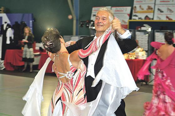 Sylivia und Wolfhard Langrock gehörten zu den erfolgreichen Unterhachinger Tänzern.	Foto: VA