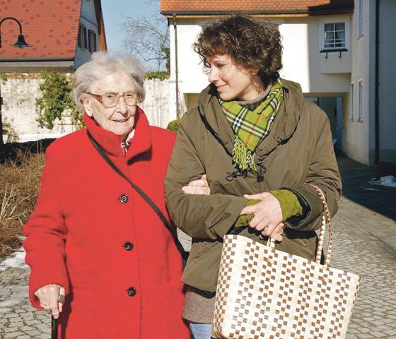 Senioren einmal pro Woche Zeit, ein offenes Ohr, Hilfsbereitschaft sowie Verständnis schenken. 	Foto: privat