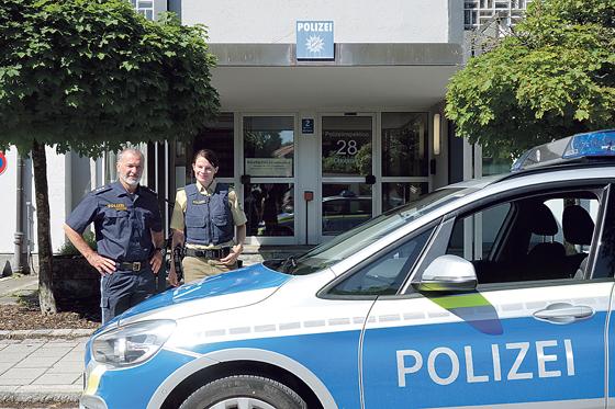 Die Polizeibeamten der PI 28 haben derzeit neben der normalen Arbeit alle Hände voll zu tun, denn am 21. August ziehen sie in die neue Dienststelle in Ottobrunn.	Foto: hw