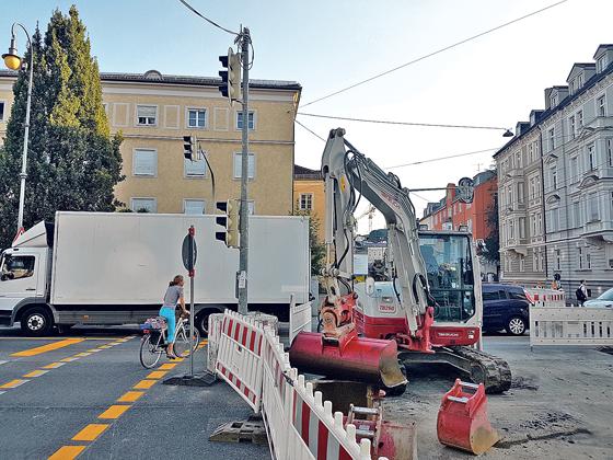 Die Kreuzung zwischen Prinzregentenstraße und Ismaninger Straße ist aktuell sehr unübersichtlich. In der Vorwoche hat hier ein Lastwagen einen Kinderwagen erfasst.	Foto: bs