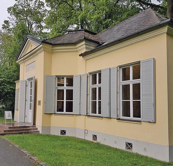 Der Ismaninger Schlosspavillon wurde um 1730 für den Freisinger Fürstbischof gebaut. Heute dient er als Galerie.	F.: bs