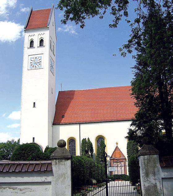 Die Oberföhringer Kirche St. Lorenz.	F.: Rufus46, CC BY-SA 3.0