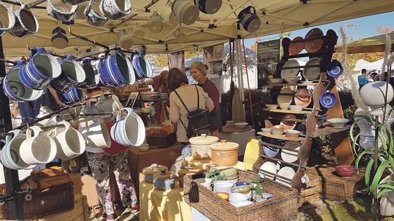 Der Wollmarkt und der Töpfermarkt in Vaterstetten waren heuer wieder ein Publikumsmagnet.	Foto: Stefan Dohl