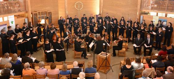Zum ersten Mal wird ein Chor gemeinsam mit Orchester in der St. Josef auftreten. Gesungen wird das Mozart Requiem. Foto: VA
