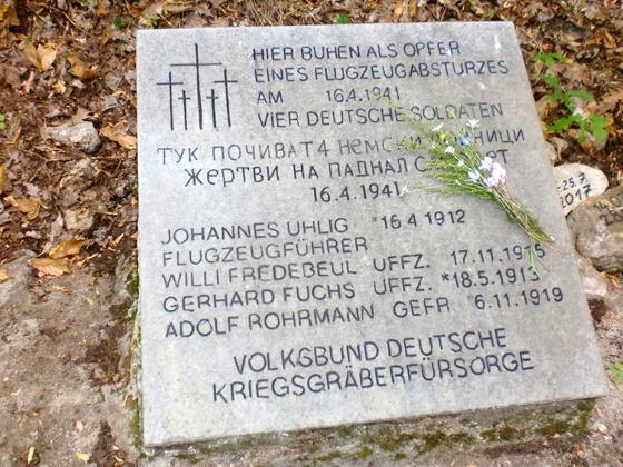 Eine Mahnung zum Frieden sind die Gräber, die vom Volksbund Deutsche Kriegsgräberfürsorge gepflegt und betreut werden. Foto: VA