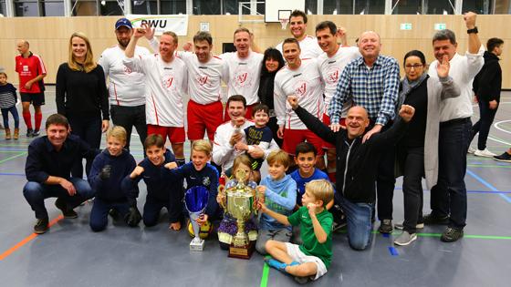 Die glücklichen Sieger vom Förderverein Kinder und Jugend Unterföhring. Foto: PWU