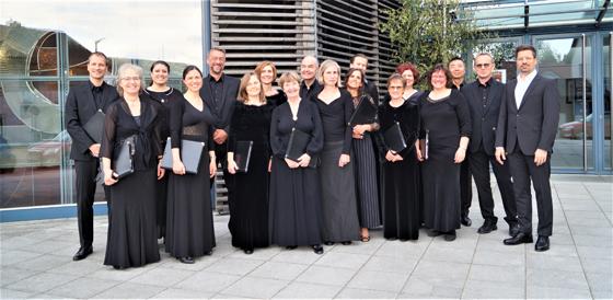 Eine Einstimmung auf den Advent bietet der Kammerchor des Leonhardi-Ensembles am 2. Advent. Foto: VA