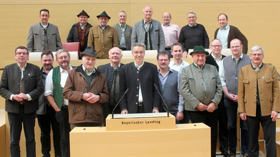 Die Besuchergruppe mit dem CSU-Landtagsabgeordneten Otto Lederer (vorne Mitte) aus Rosenheim. Foto: Otto Hartl