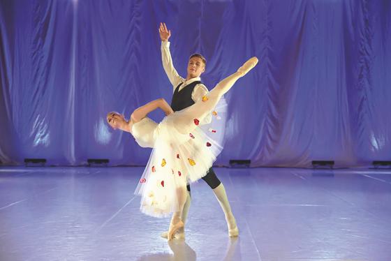 Bezaubernd sind auch immer die Ballettaufführungen, wie hier beispielsweise von der Ballettschule SIBA aus Salzburg, die im Kubiz gezeigt werden. Foto: VA