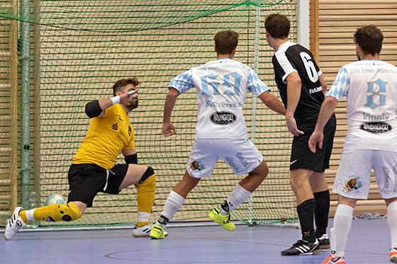 Auf Torjagd: Löwen beim Futsal. Foto: Anne Wild