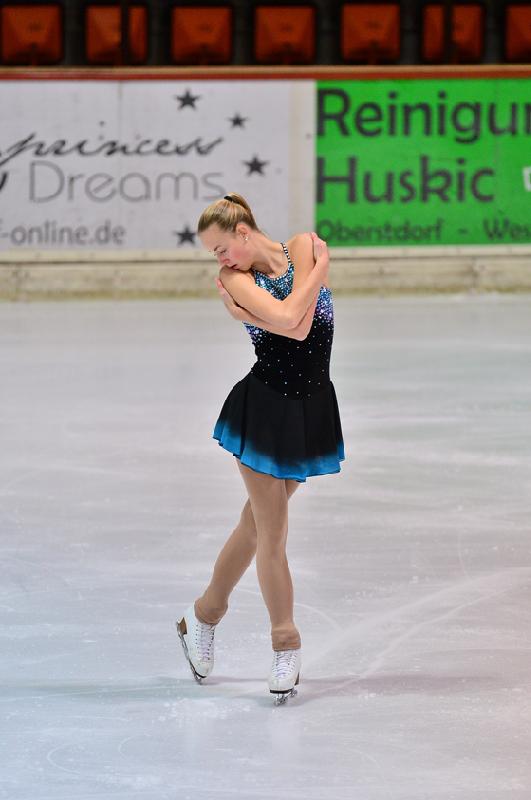 Carola Kirchhofer gehört zu den erfolgreichen Tänzerinnen des ERSCO. Wer Eistanz erleben möchte, sollte den Fun-Cup am 2. Februar nicht verpassen. Foto: VA