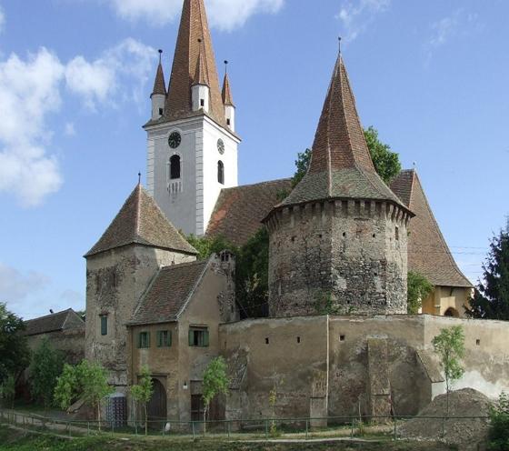 Ein schönes Beispiel für eine Kirchenburg in Siebenbürgen steht im Dorf Cristian, auf Deutsch Großau. Foto: gemeinfrei