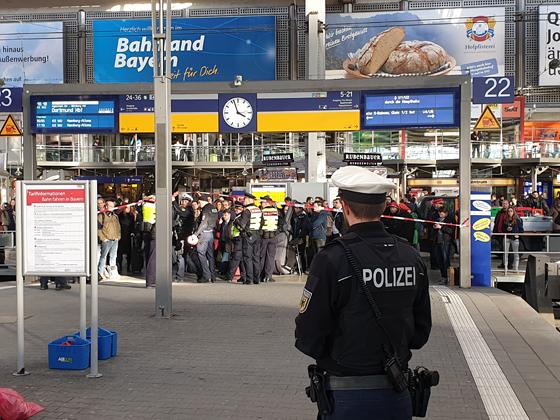 Wegen eines verdächtigen Gegenstandes waren die Bahnsteige 22/23 des Münchner Hauptbahnhofes für rund 45 Minuten gesperrt worden. Foto: Bundespolizei