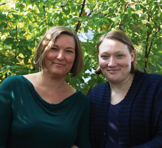Brigitte Haas und Katharina Franke freuen sich, dass die Beratungsstelle für Menschen mit Handicap und deren Angehörige ihren 18. Geburtstag feiern kann. Foto: VA