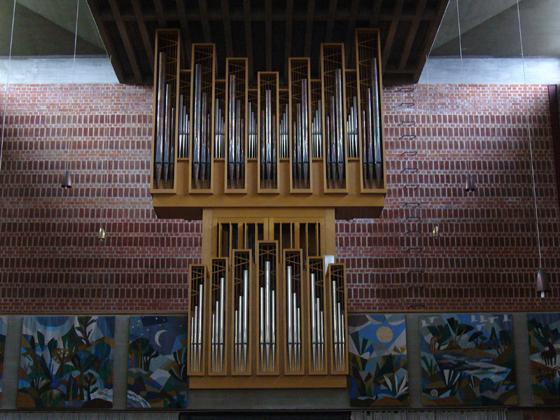 Ein Faschingsorgelkonzert findet in der Evangeliumskirche München-Hasenbergl statt. Foto: Armin Becker