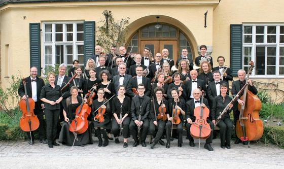Das Münchner Ärzteorchester gastiert bereits zum vierten Mal auf Gut Sonnenhausen in Glonn. Foto: VA