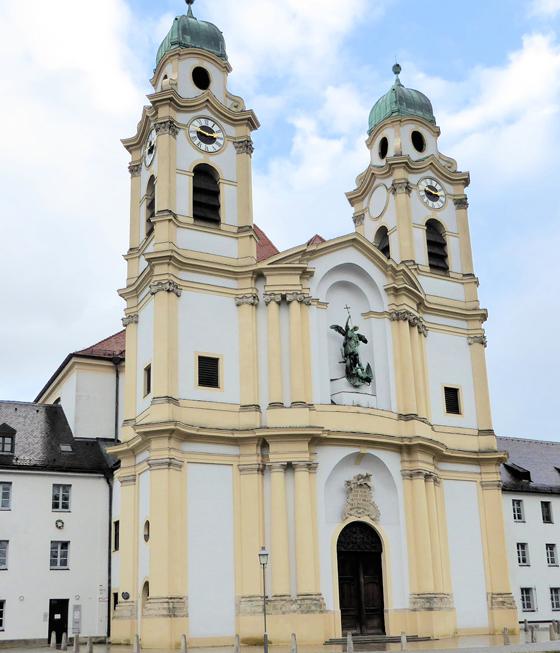 Die Pfarrkirche St. Michael ist ein Hauptwerk des süddeutschen Rokoko in München. Foto: NordOstKultur, privat