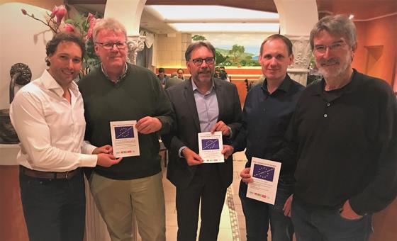 Die Haarer Partei-Vorsitzenden (v.l.): Dr. Andreas Bukowski (CSU), Ton van Lier (Freie Wähler), Dr. Ulrich Leiner (Grüne), Dr. Peter Siemsen (FDP) und Peter König (SPD). Foto: privat