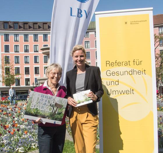 Stellten die Broschüre vor: Dr. Irene Frey-Mann (1.Vorsitzende: LBV) und die Münchner Umweltreferentin Stephanie Jacobs (v.l.). Foto: Referat für Gesundheit und Umwelt
