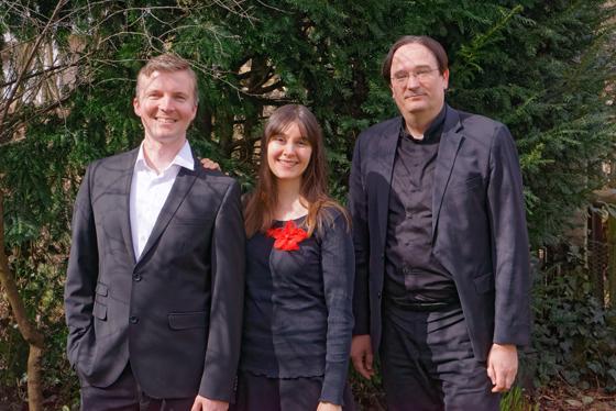 Verena Maria Schmid (Sopran), Mathieu Lanniel (Bariton) und Olivier Andreas Frank (Klavier). Foto: VA