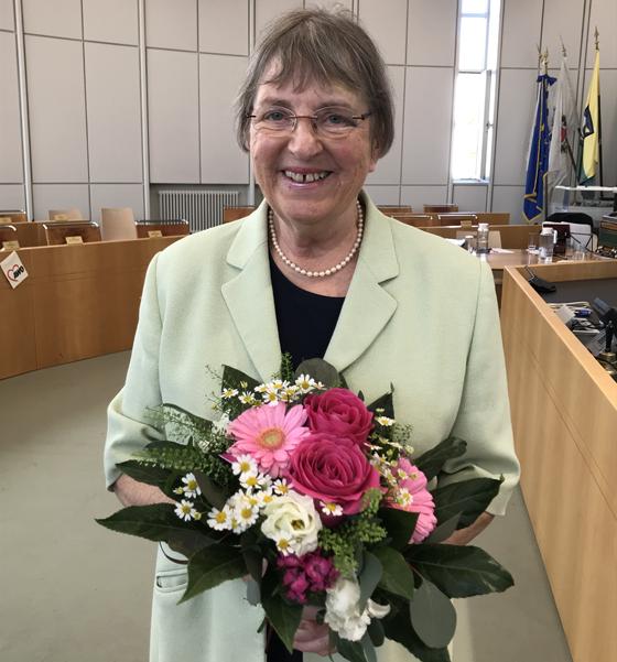 Man glaubt es kaum, Anfang Juni feiert die Ehrenbürgerin Waldtraud Rensch ihren stolzen 80. Geburtstag. Foto: hw