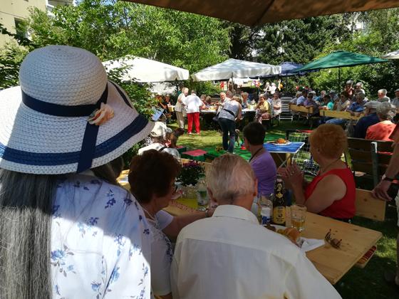 Das Sommerfest der Offenen Seniorenarbeit findet am 25. Juni im Hasenbergl statt. Foto: dh