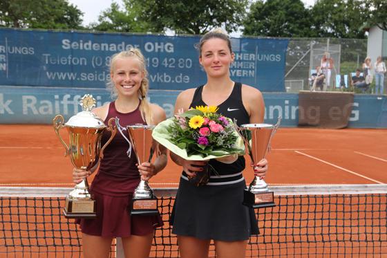 Siegerin Laura Isabel Putz (TC Aschheim, links) und Finalistin Adriana Rajkovic (GW Luitpoldpark München). Foto: BTV