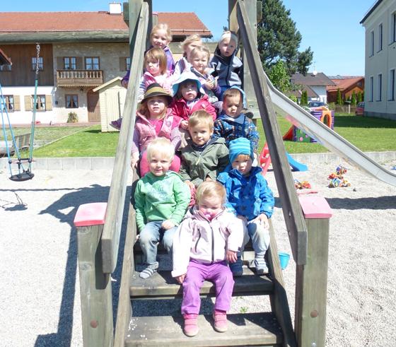 In der Kindergruppe Wichtelburg können Kinder ab zwei Jahren spielen, singen und basteln und sich so spielerisch auf ihre Zeit im Kindergarten vorbereiten. Foto: Andrea Behrend