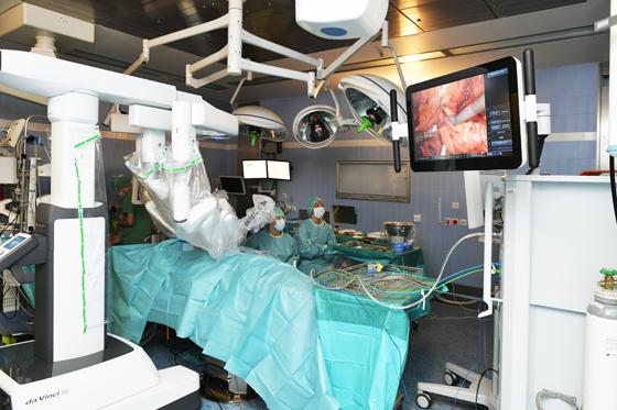 Die München Klinik Bogenhausen wurde kürzlich mit dem hochmodernen OP-Robotersystem Da Vinci Xi ausgestattet. Foto: München Klinik