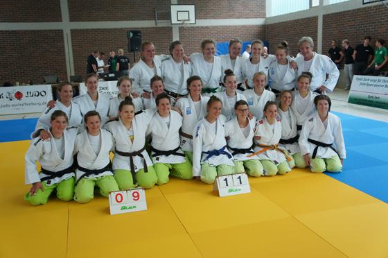 Zufrieden blickt das Judo-Team Oberland e.V. auf die vergangene, sehr erfolgreiche Saison zurück. Foto: Marion Weissensteiner