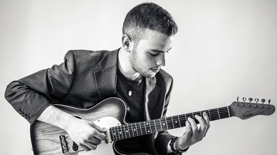 Der 20-jährige Tal Arditi gilt ein echtes Jazz-Gitarristen-WunderkindTal, der mit seinem Debütalbum 2019 die Jazzwelt beeindruckte. Foto: VA