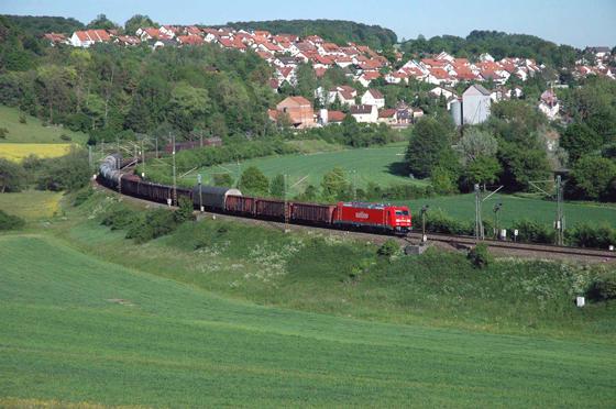 Mehr Güterverkehr von der Straße auf die Schiene verlegen – das ist das Ziel der Europäischen Union. Foto: CC BY-SA 2.5