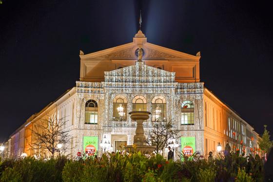Das Gärtnerplatztheater wird zur Lichtwoche 2019 in Lichtkunst getaucht. Foto: Sara Kurig