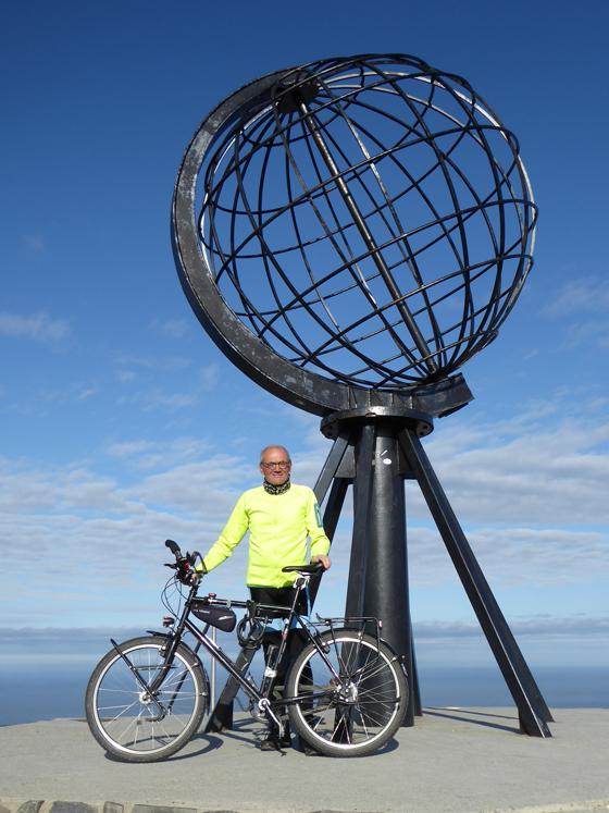Auch in seiner Freizeit ist Gottfried Kowalewski fleißig mit dem Fahrrad unterwegs. Bis hin zum Nordkap hat ihn sein Zweirad schon getragen.  Foto: VA
