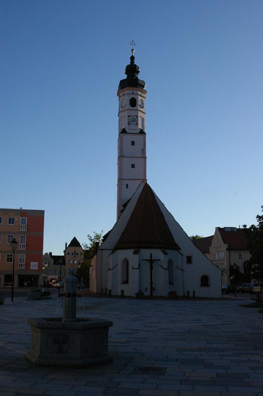 Auch die Gesamtrenovierung der Marktkirche St. Veit in Dorfen wird finanziell unterstützt.  Foto: CC BY-SA 3.0