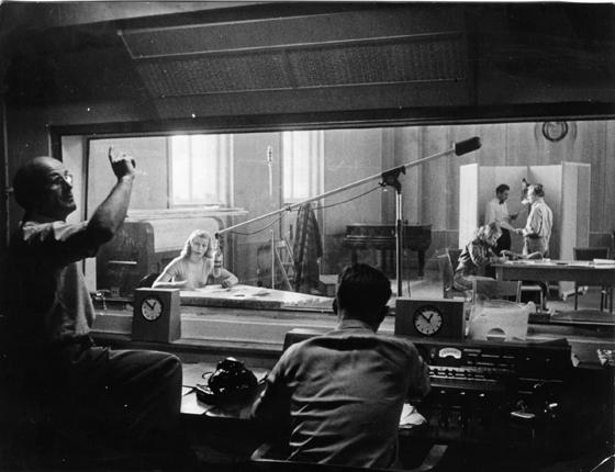 Propaganda oder Freiheit? Studio von Radio Free Europe in den 1950er Jahren. Foto: © Radio Free Europe/ Radio Liberty
