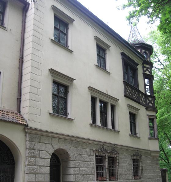 Das Wohnhaus der Malers Eduard Grützner liegt auf der Tour. Foto: Rufus46, CC BY-SA 3.0