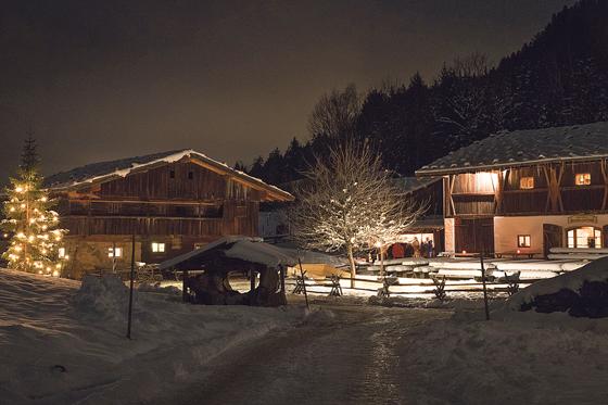 Einmalige Atmosphäre im altbayerischen Dorf.	 Foto: Markus Wasmeier
