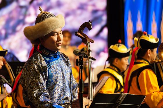 Nergui Ashit ist einer von drei preisgekrönten und auf internationalem Parkett gefeierten Interpreten aus der Mongolei, die im Gasteig spielen werden. Foto: VA