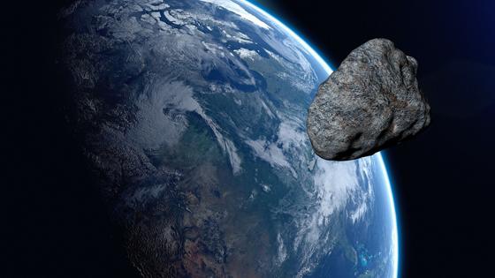 Obwohl Meteorite nach ihrem Flug durch die Atmosphäre alle eine schwarze Kruste aufweisen, offenbart sich in ihrem Innern eine unglaubliche Vielfalt. Foto: oh
