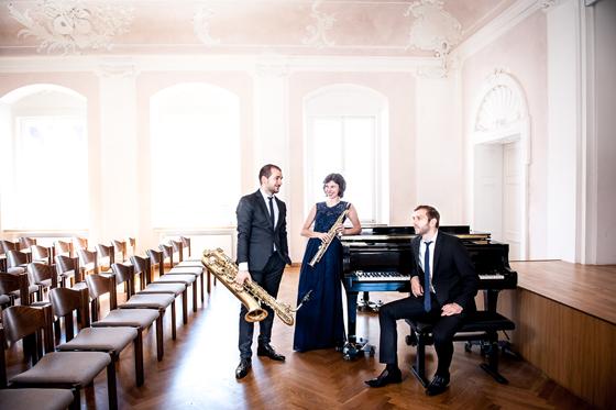 Das Trio Étoiles ist am Samstag, 8. Februar mit klassischer Kammermusik zu Gast in der Seidlvilla. Foto: VA