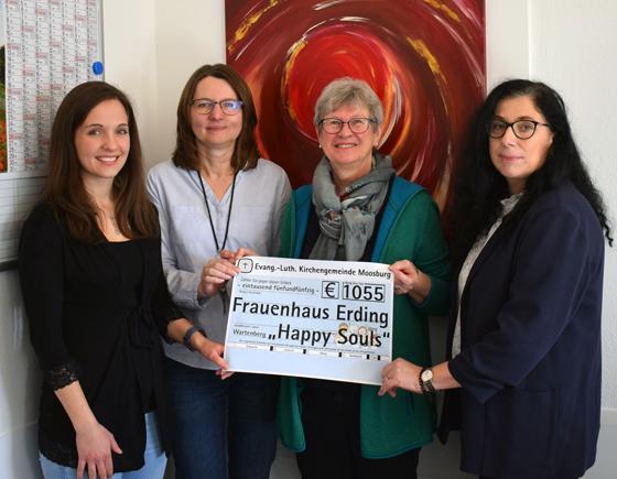 Mona Lisa Seeholzer, Sylvia Jahns, Emma Erb und Gisela van der Heijden (von links). Foto: Danuta Pfanzelt